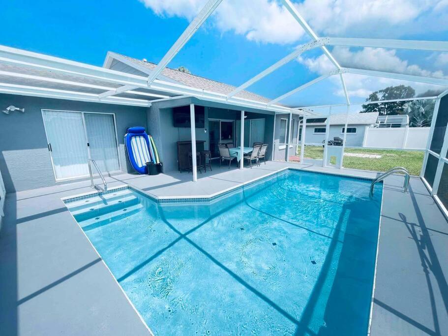 Manatee Oasis Weeki Wachee Family Fun Pool Home Spring Hill Kültér fotó