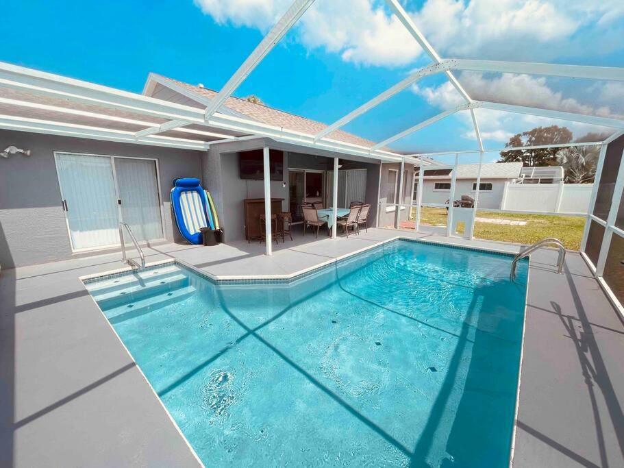 Manatee Oasis Weeki Wachee Family Fun Pool Home Spring Hill Kültér fotó